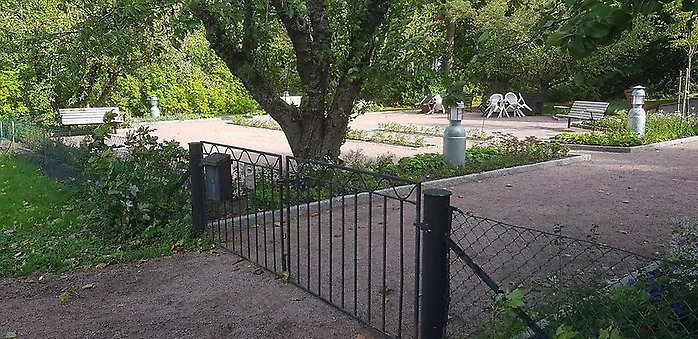 Villa Karlsro, boulebanorna